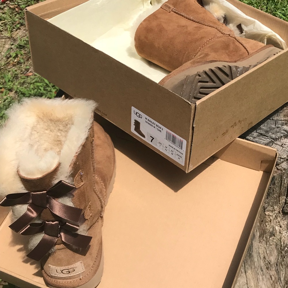Bailey Bow UGGs